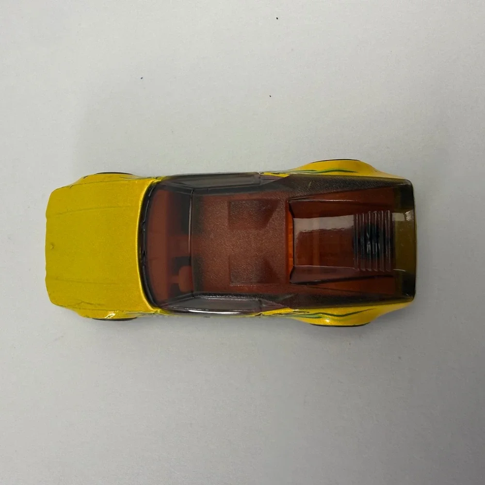 Hot Wheels La Fasta Yellow Green Taxi Service 2008 Mattel Diecast Car 1:64 Scale